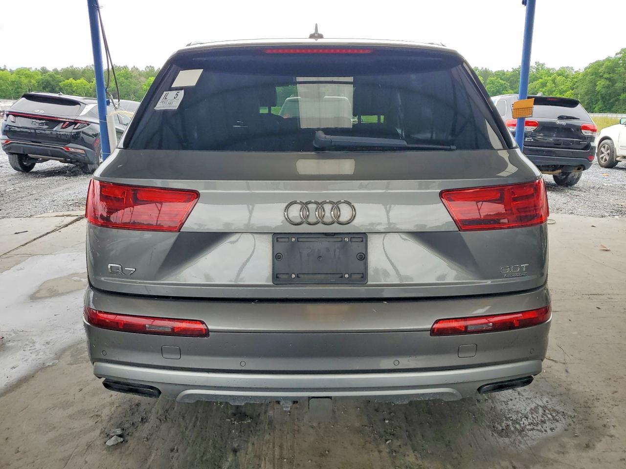 2017 AUDI Q7 quattro Premium Plus