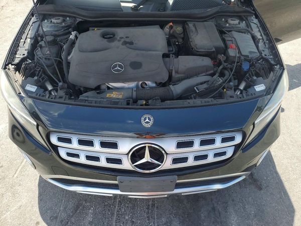 2019 MERCEDES-BENZ GLA GLA250-4M
