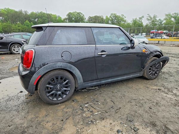 2015 MINI COOPER