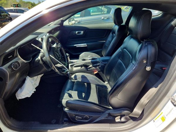 2019 FORD MUSTANG I4 Coupe