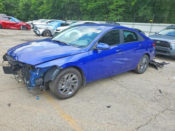 2024 HYUNDAI ELANTRA SEL