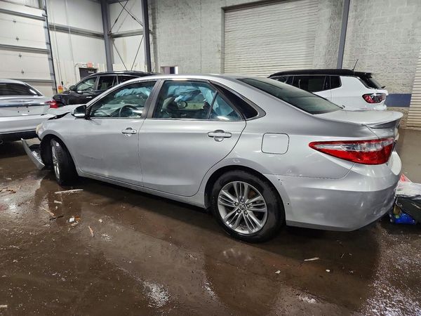 2015 TOYOTA CAMRY
