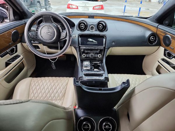 2018 JAGUAR XJL XJL Supercharged Sedan