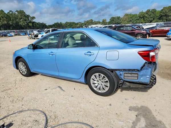 2012 TOYOTA CAMRY