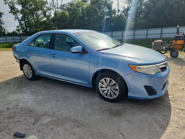 2012 TOYOTA CAMRY