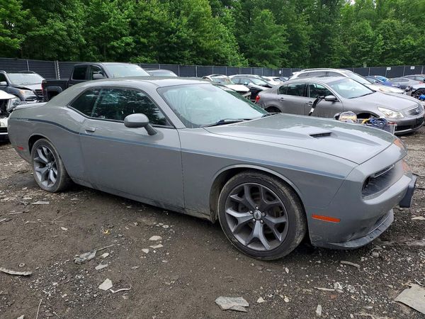 2018 DODGE CHALLENGER SXT