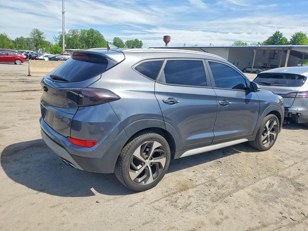 2017 HYUNDAI TUCSON