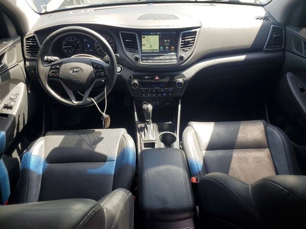 2017 HYUNDAI TUCSON
