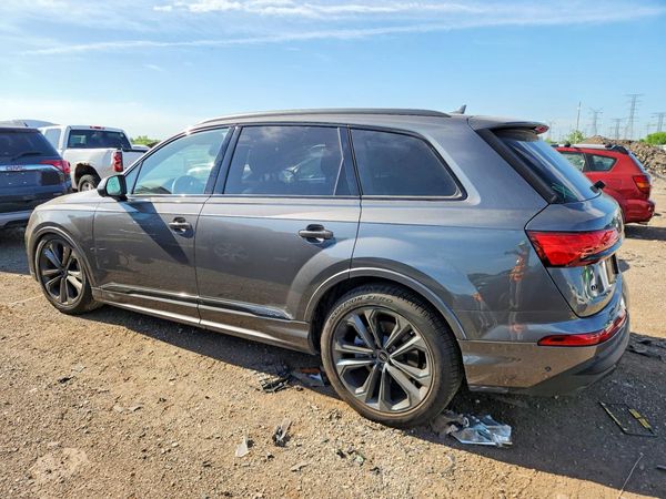 2025 AUDI Q7 quattro Premium Plus