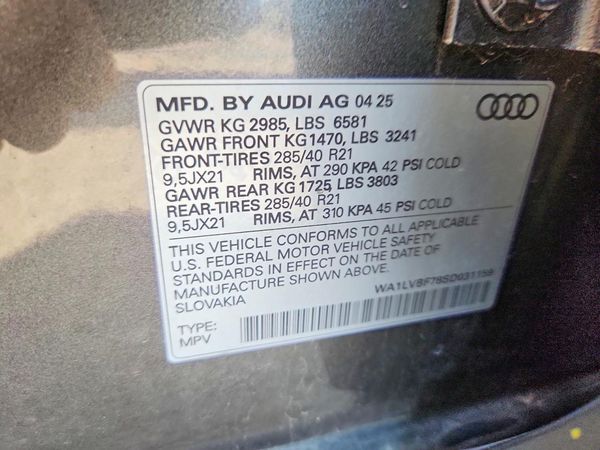 2025 AUDI Q7 quattro Premium Plus