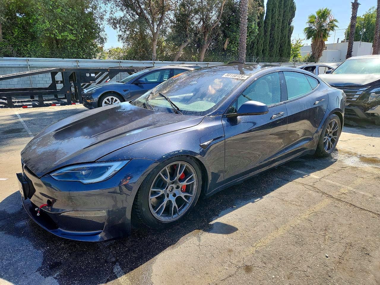 2023 TESLA MODEL S — Front 3/4