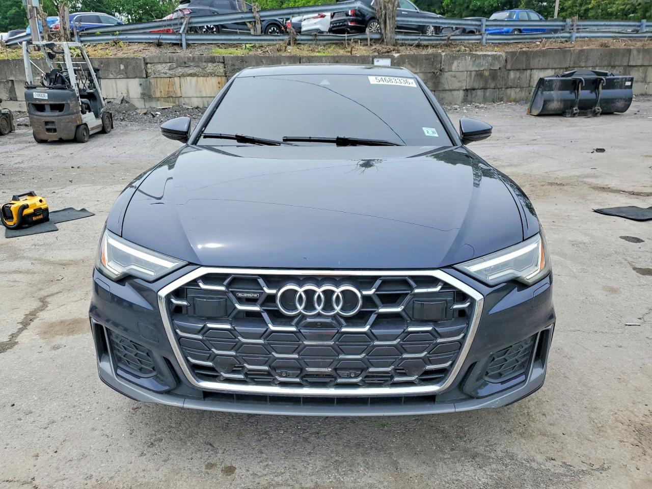 2025 AUDI A6 quattro Premium Plus