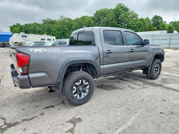 2019 TOYOTA TACOMA SR5