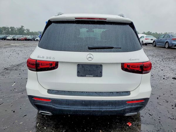 2021 MERCEDES-BENZ GLB GLB250-4M