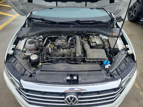 2021 VOLKSWAGEN JETTA S / SE / R-Line