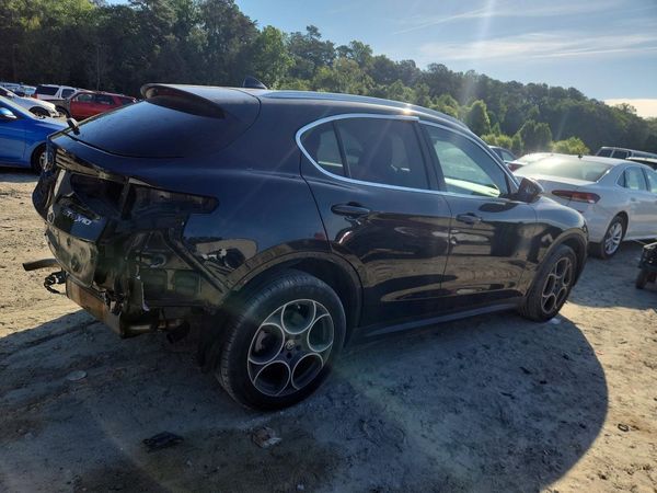 2018 ALFA ROMEO STELVIO AWD