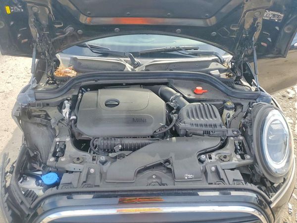 2022 MINI COOPER