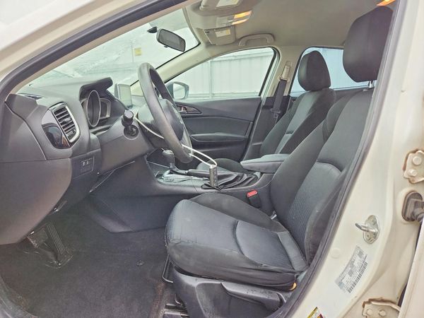 2015 MAZDA 3 Sport/GX