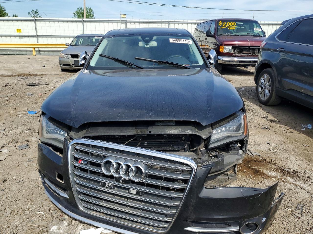 2014 AUDI S8