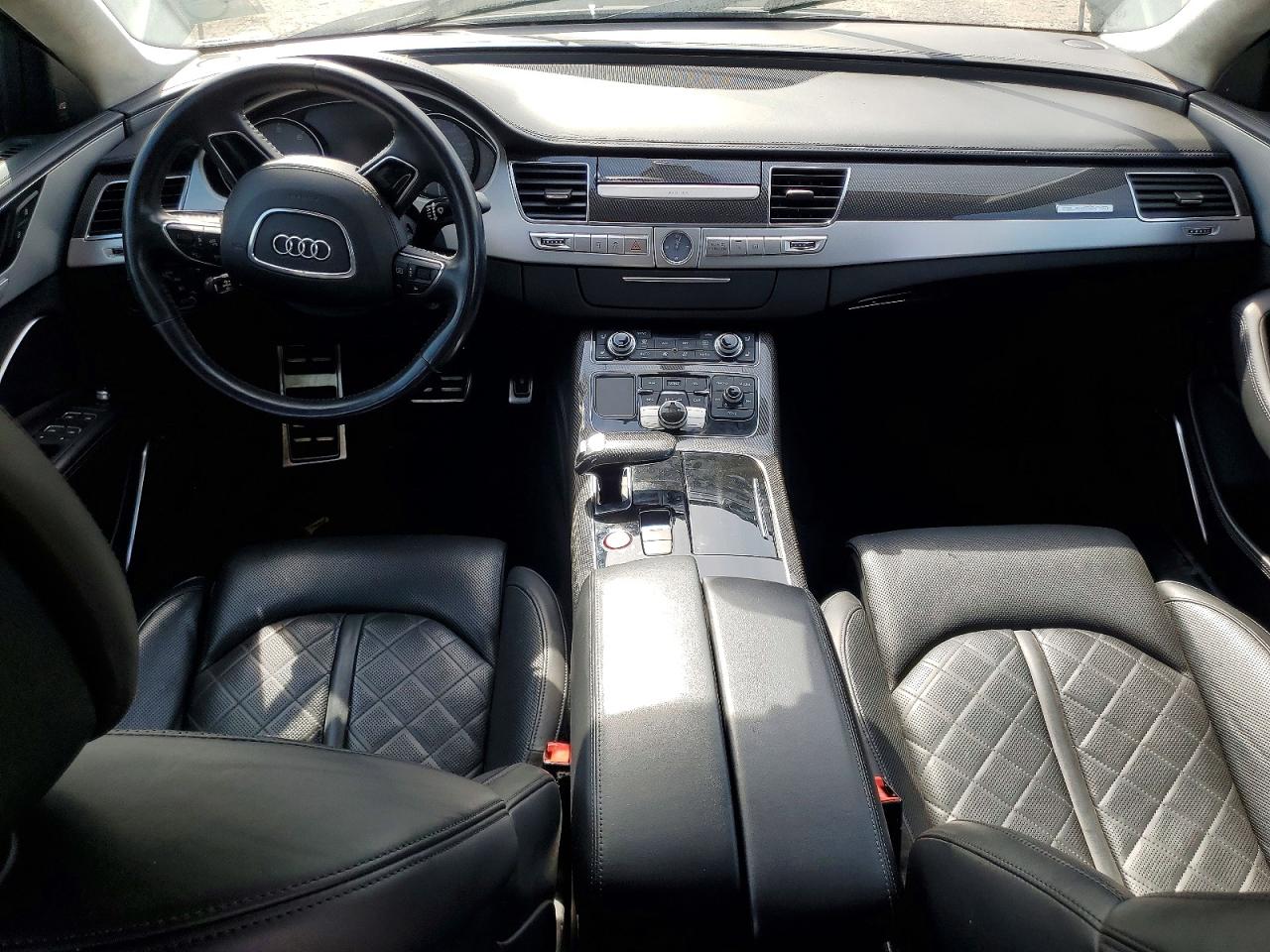 2014 AUDI S8