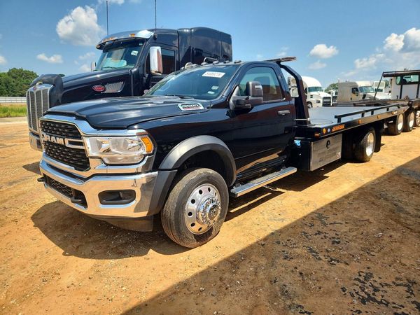 2024 RAM 5500 REG CAB CHASSIS