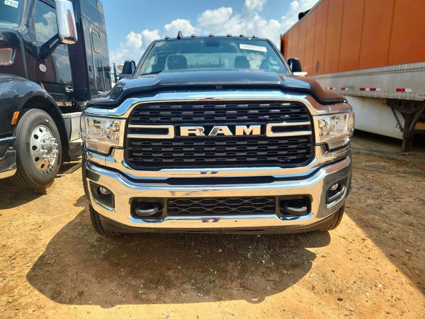 2024 RAM 5500 REG CAB CHASSIS