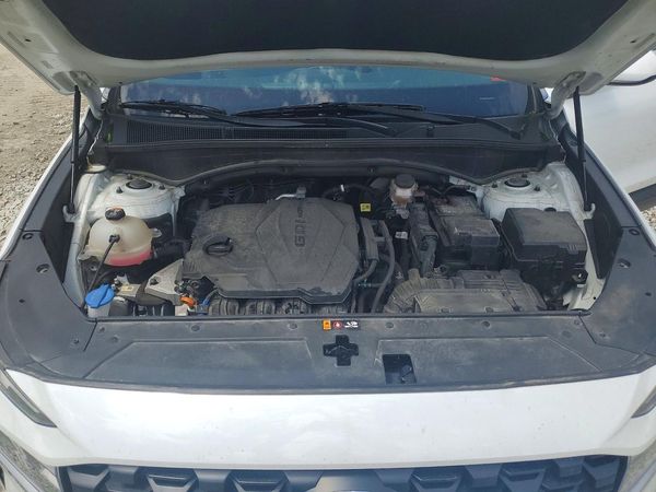 2022 HYUNDAI SANTA FE SE