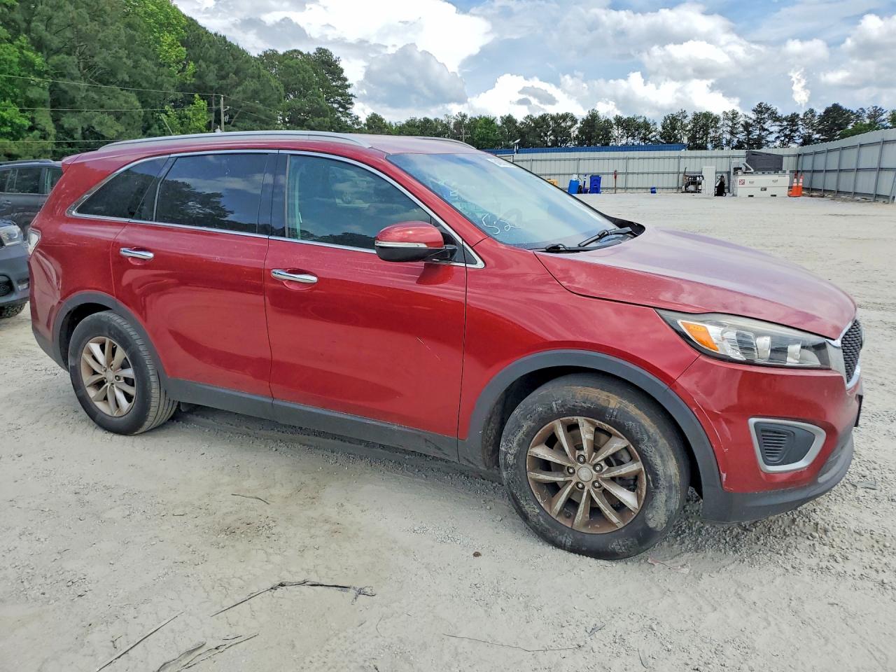 2017 KIA SORENTO L, LX