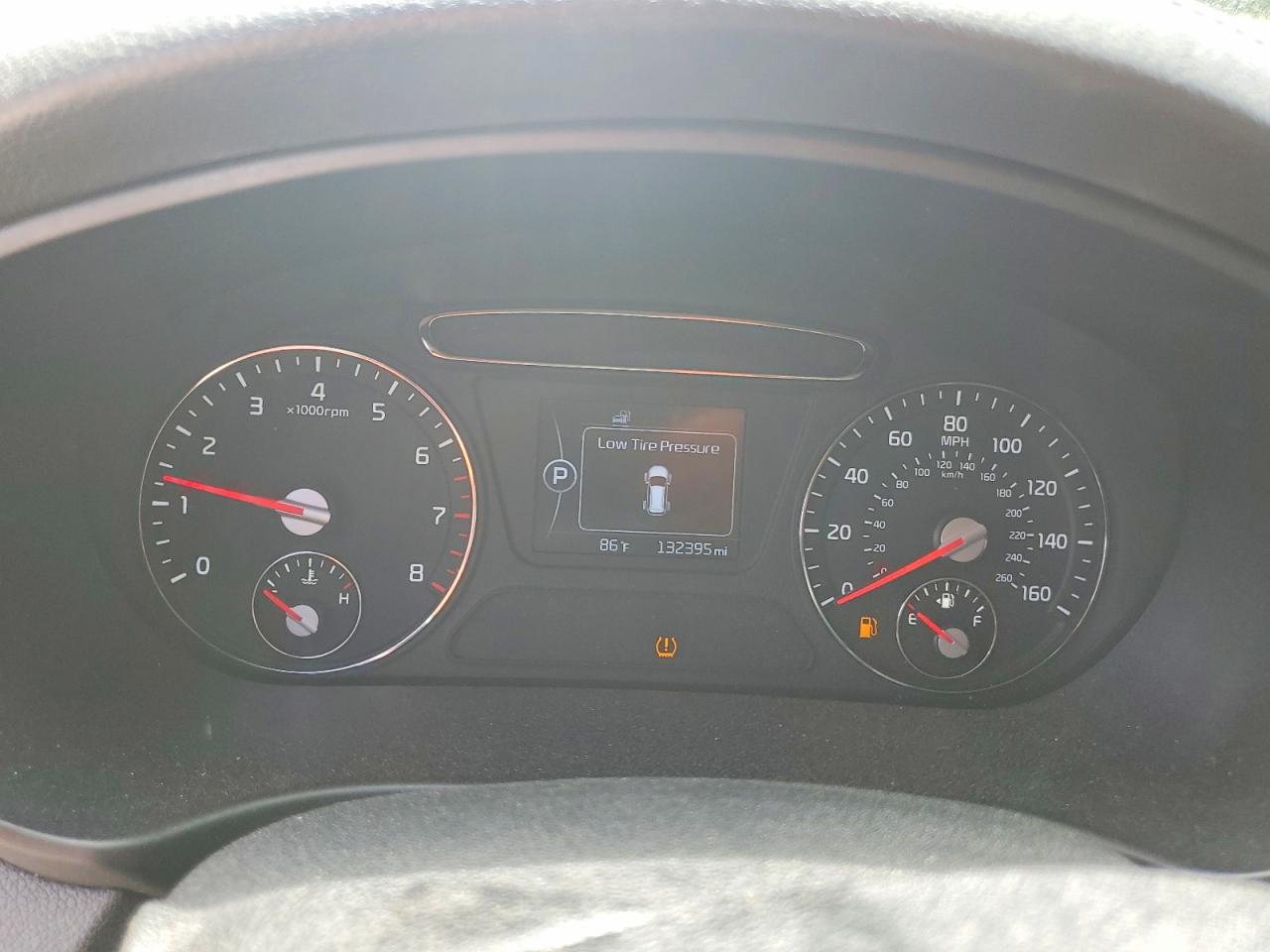 2017 KIA SORENTO L, LX