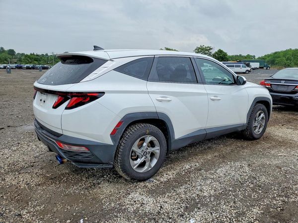 2022 HYUNDAI TUCSON SE