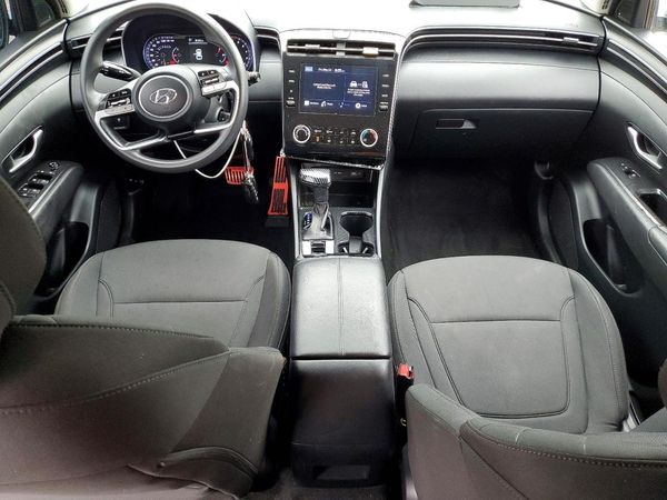 2022 HYUNDAI TUCSON SE