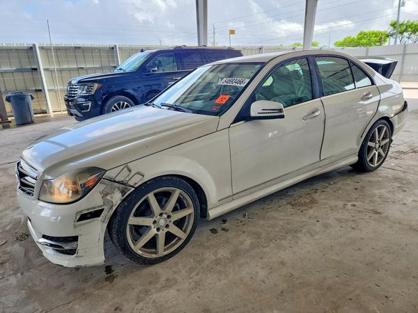 2014 MERCEDES-BENZ C C250