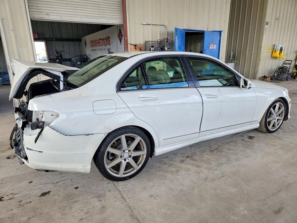 2014 MERCEDES-BENZ C C250