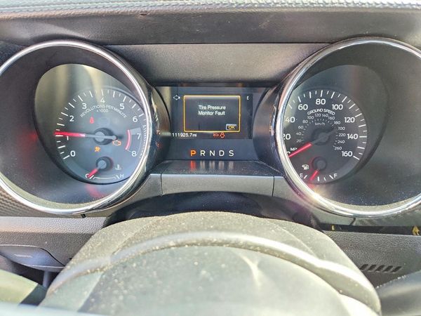 2017 FORD MUSTANG V6 Coupe