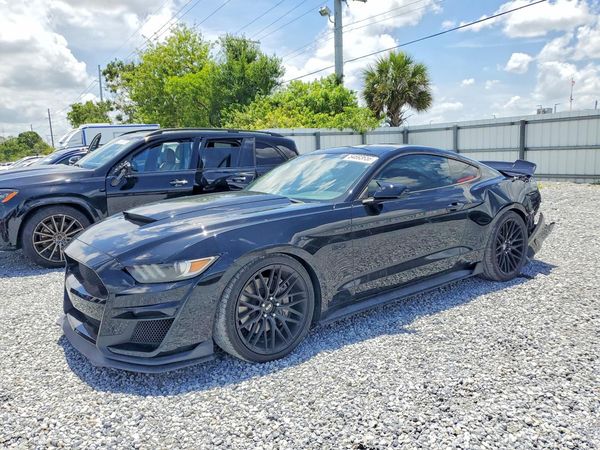2017 FORD MUSTANG GT Coupe