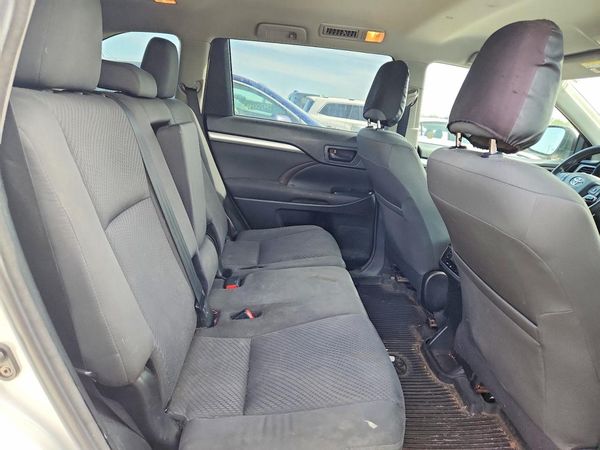 2018 TOYOTA HIGHLANDER LE/LE Plus