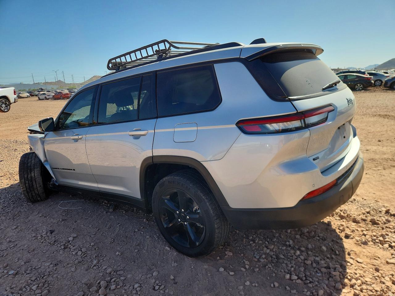 2022 JEEP GRAND CHEROKEE L LAREDO 4X2