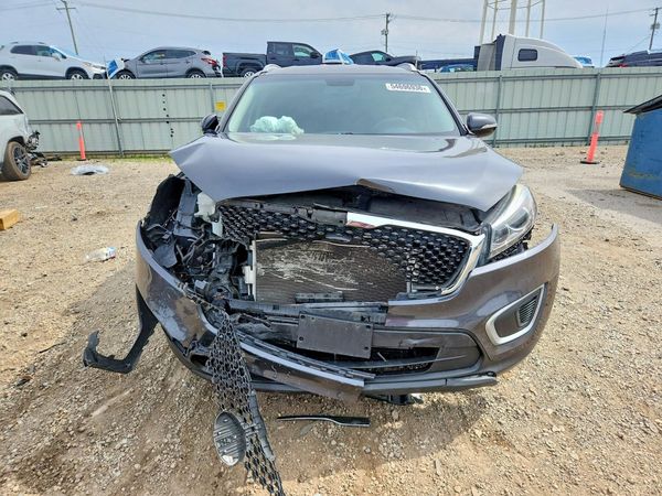 2017 KIA SORENTO L, LX