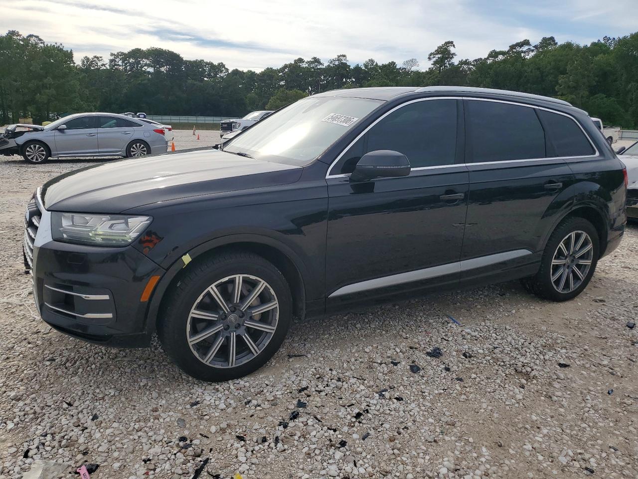 2017 AUDI Q7 quattro Premium Plus