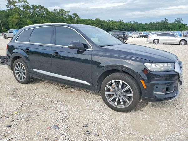 2017 AUDI Q7 quattro Premium Plus