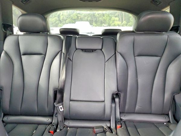 2017 AUDI Q7 quattro Premium Plus