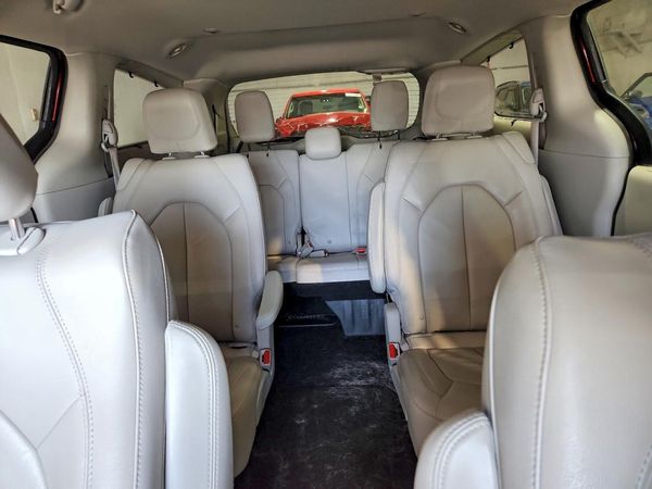2017 CHRYSLER PACIFICA