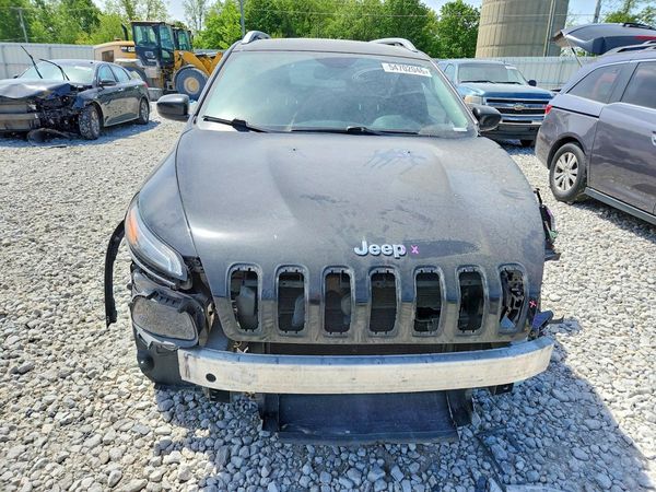 2017 JEEP CHEROKEE LATITUDE FWD