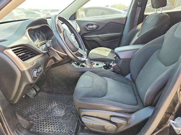 2017 JEEP CHEROKEE LATITUDE FWD