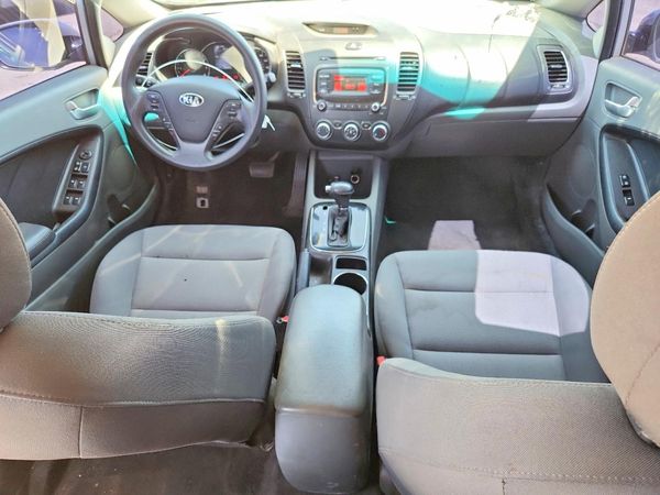 2017 KIA FORTE LX Base