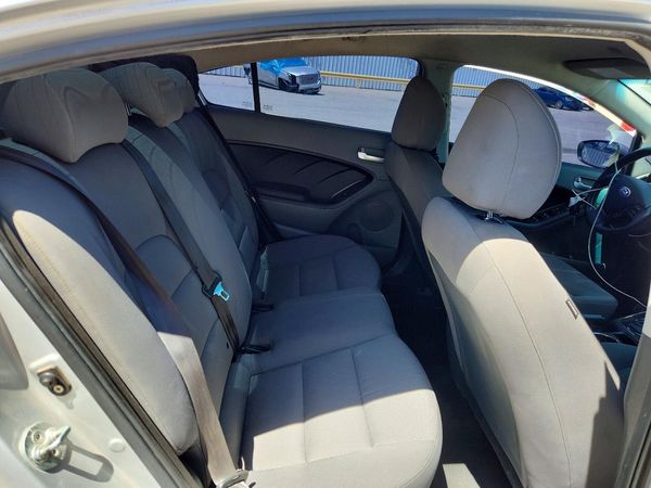 2017 KIA FORTE LX Base