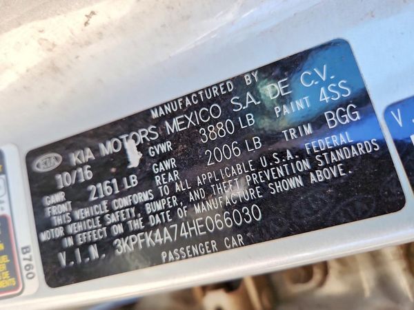 2017 KIA FORTE LX Base