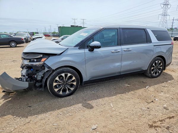 2023 KIA CARNIVAL EX