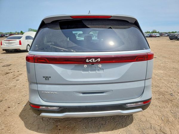 2023 KIA CARNIVAL EX