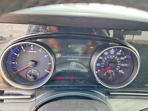 2023 KIA CARNIVAL EX